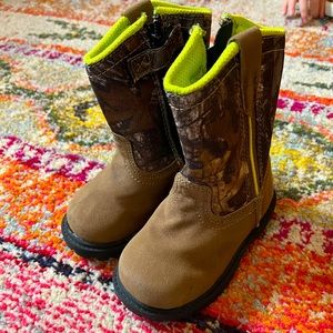Toddler boots